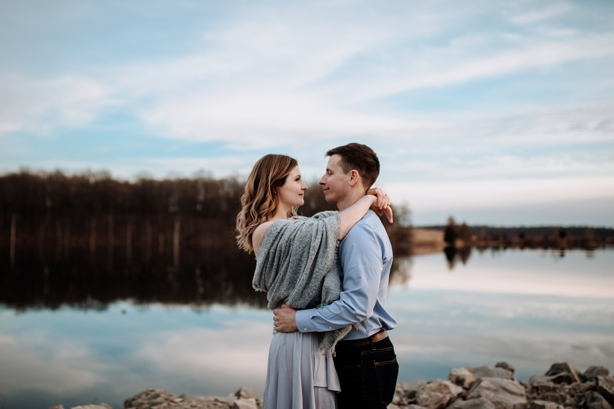 What is the Best Aperture for Portraits? Formed From Light