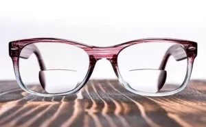 Worst and Best Ways to Clean Your Eyeglasses Glasses Hut