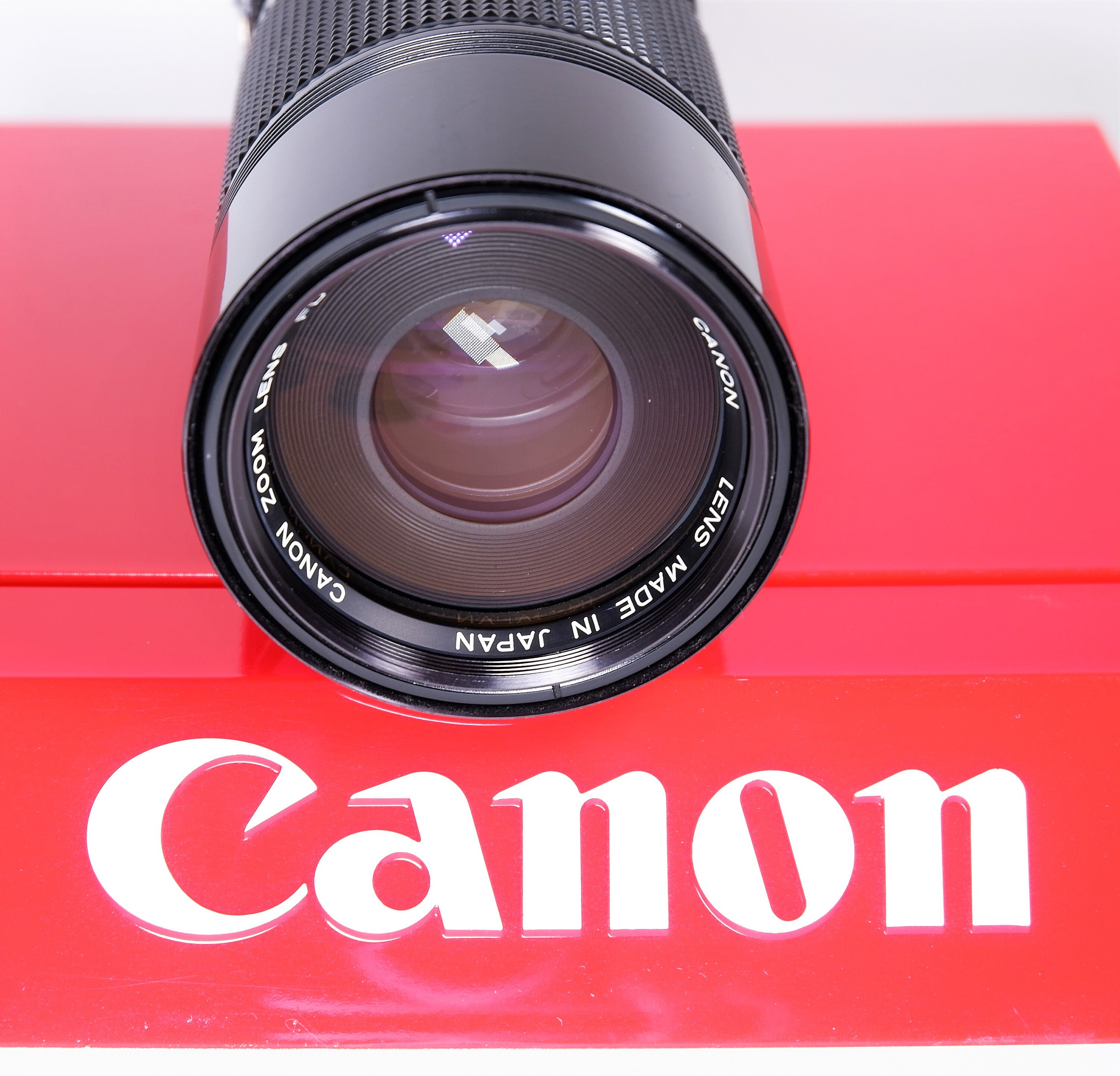 Canon New FD 70150 mm Zoom Lens with Original Canon Front