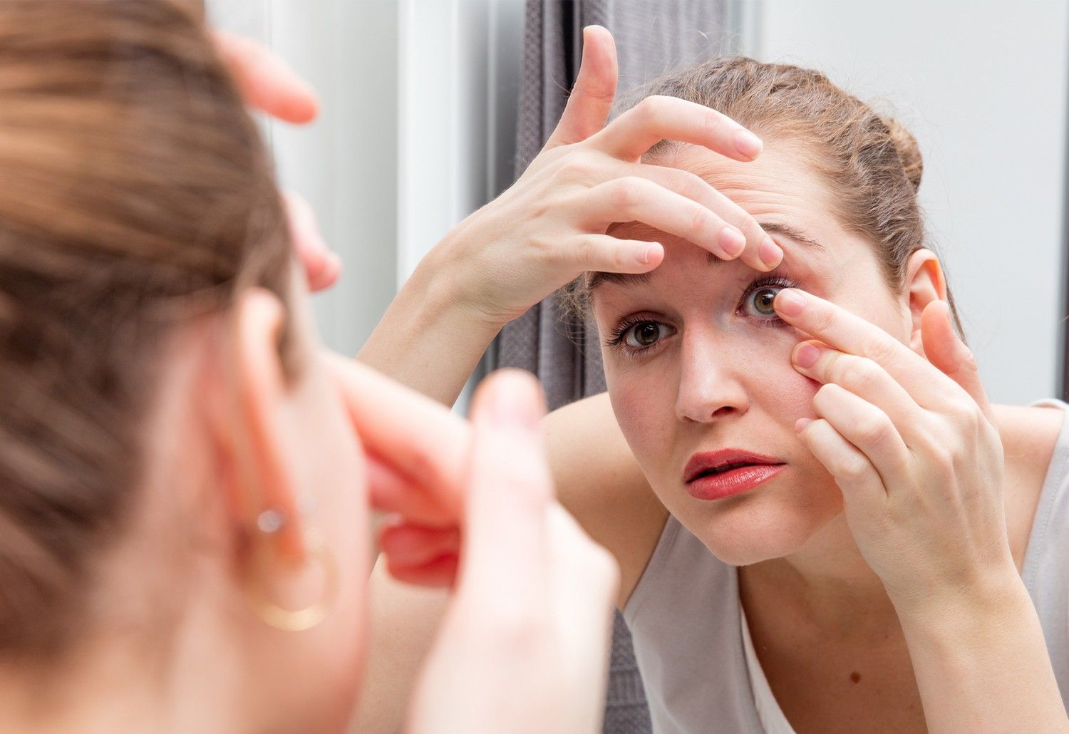 9 Things Only People Who Wear Contact Lenses Will