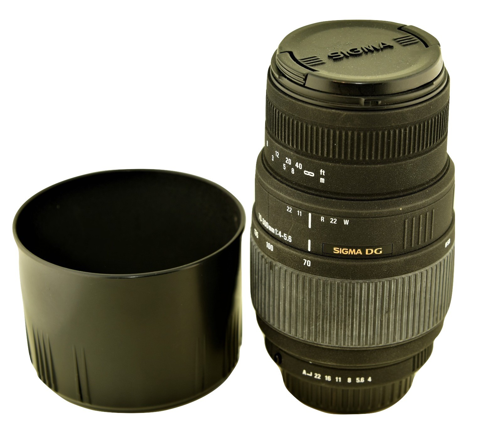 Sigma 70300mm telephoto lens for Pentax K Mount Lenses