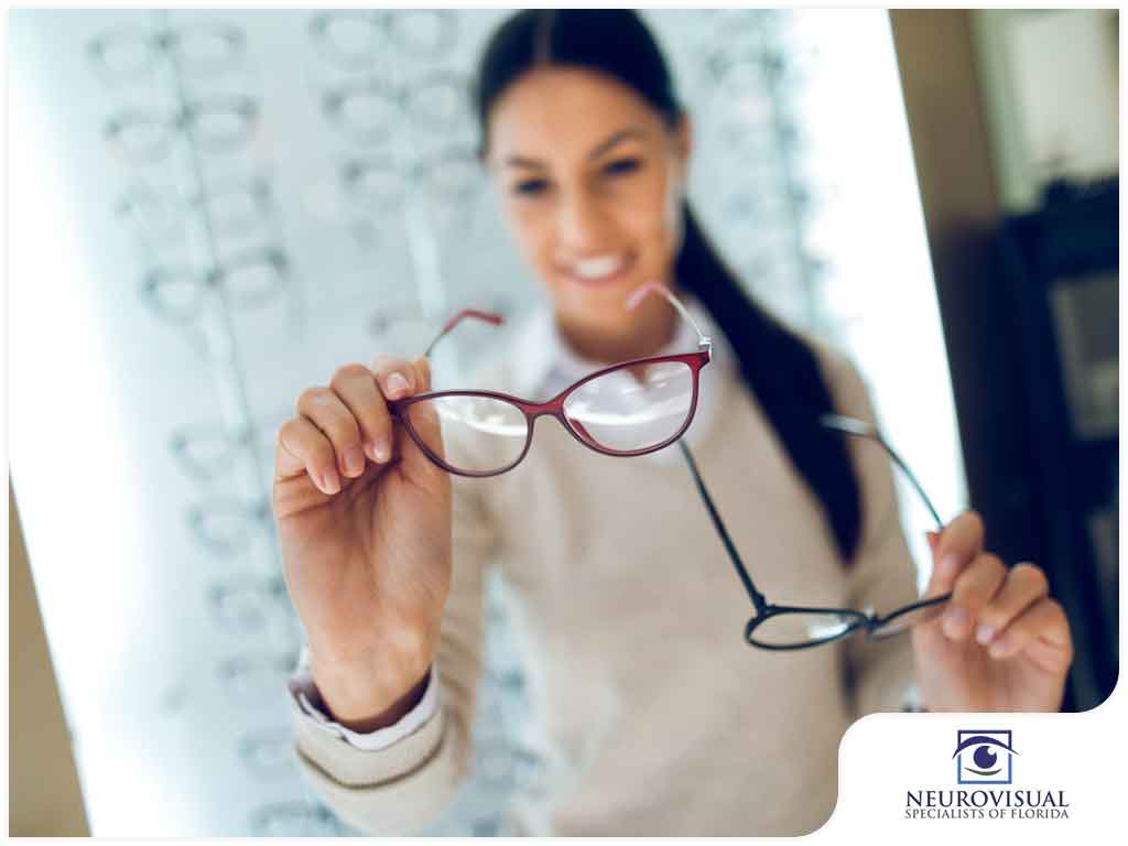 Different Coating Options for Your Eyeglass Lenses