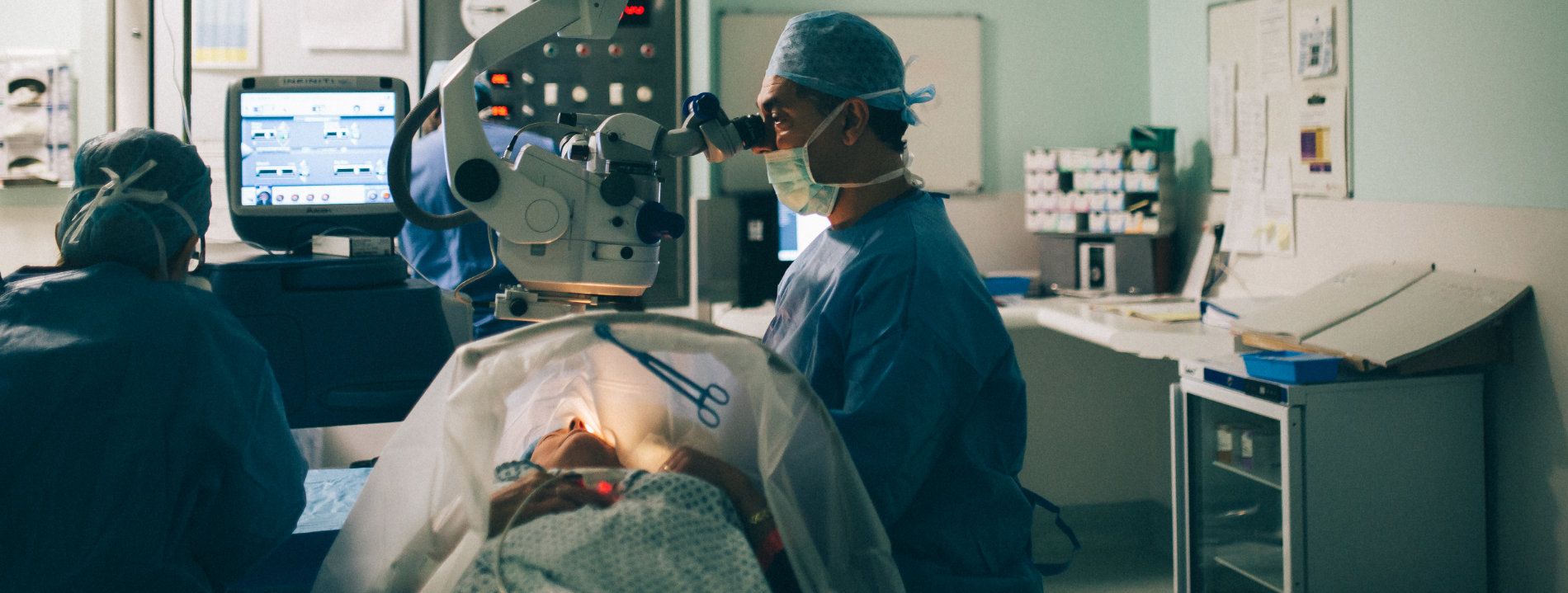 Cataract Surgery The London Eye Clinic Hooman Sherafat