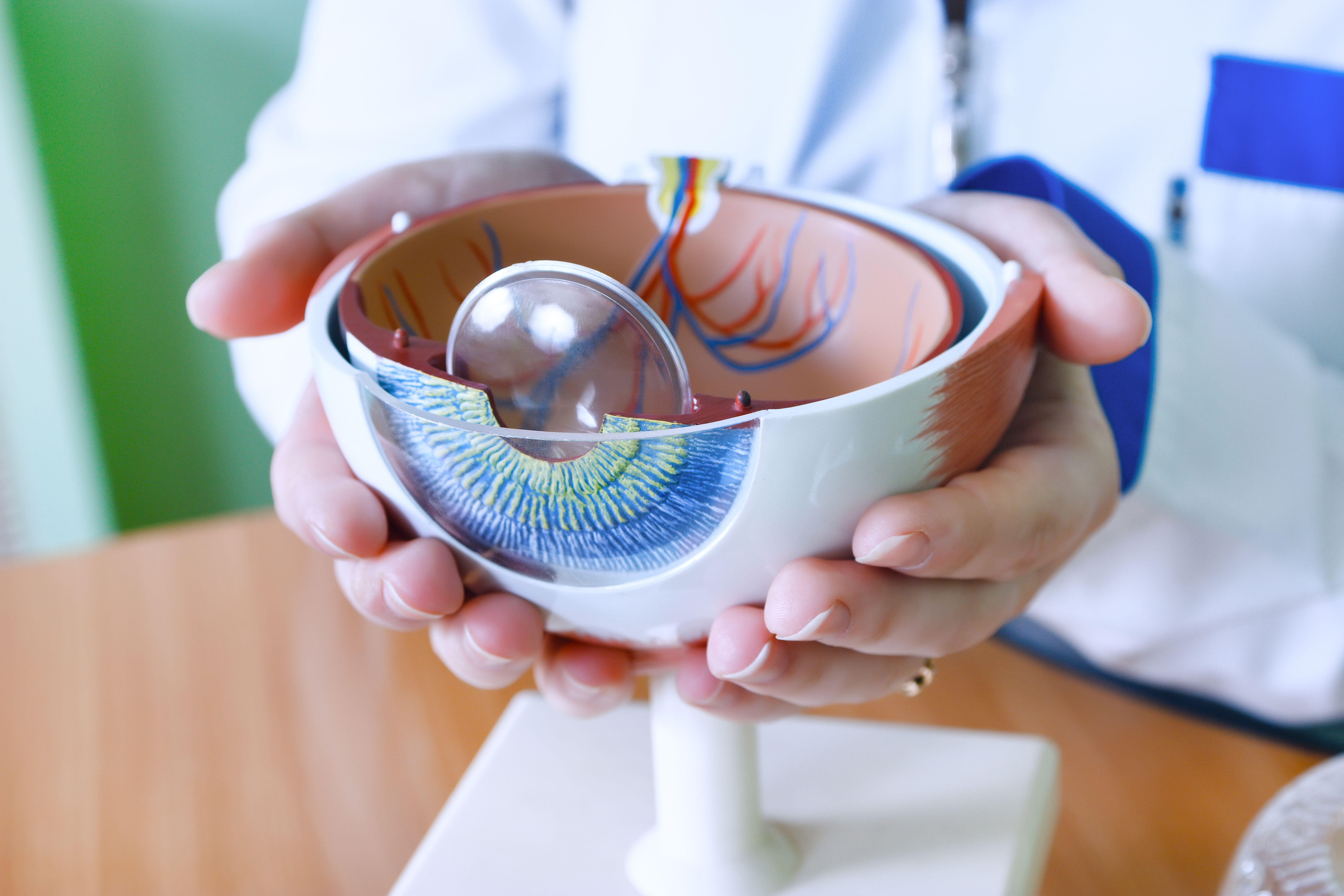 Why You Should Choose Symfony Intraocular Lens Implant