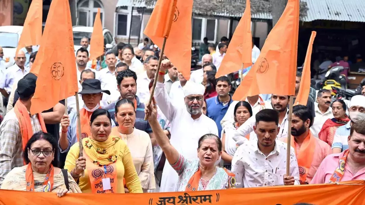 Green crackers ban harming religious sentiments VHP calls on Delhi government to lift ban on Dussehra celebrations