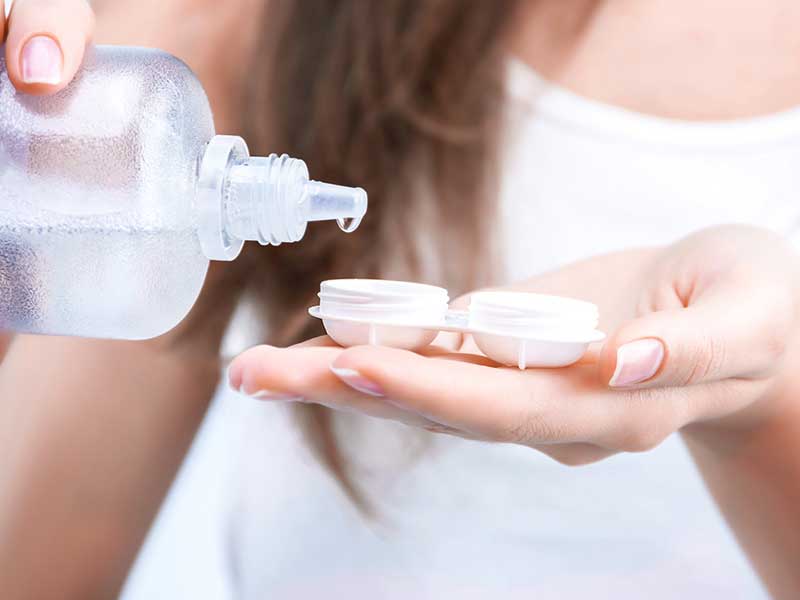 What You Need to Know About Contact Lens Solution