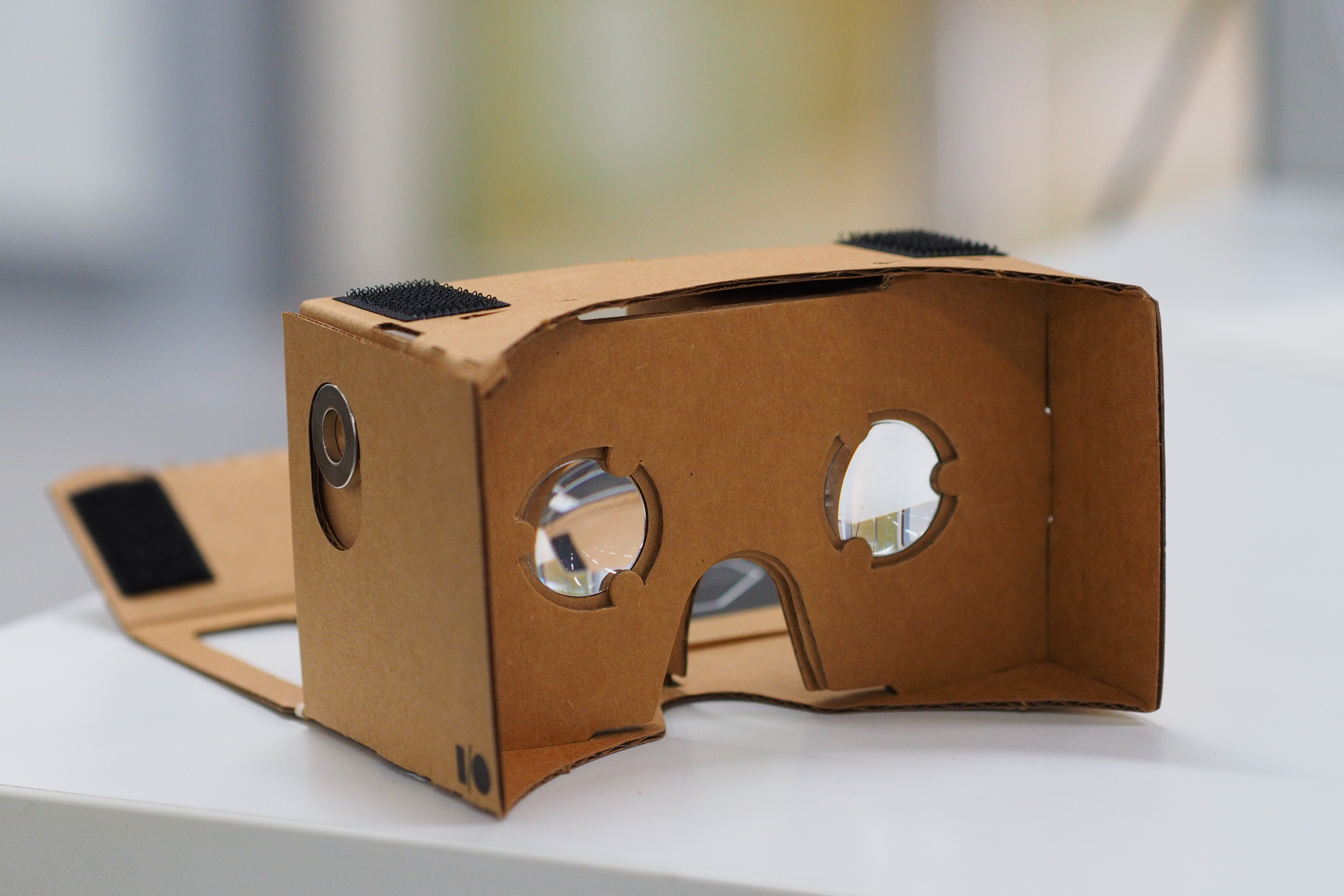 Virtual Reality’s Expensive. But Is Google Cardboard